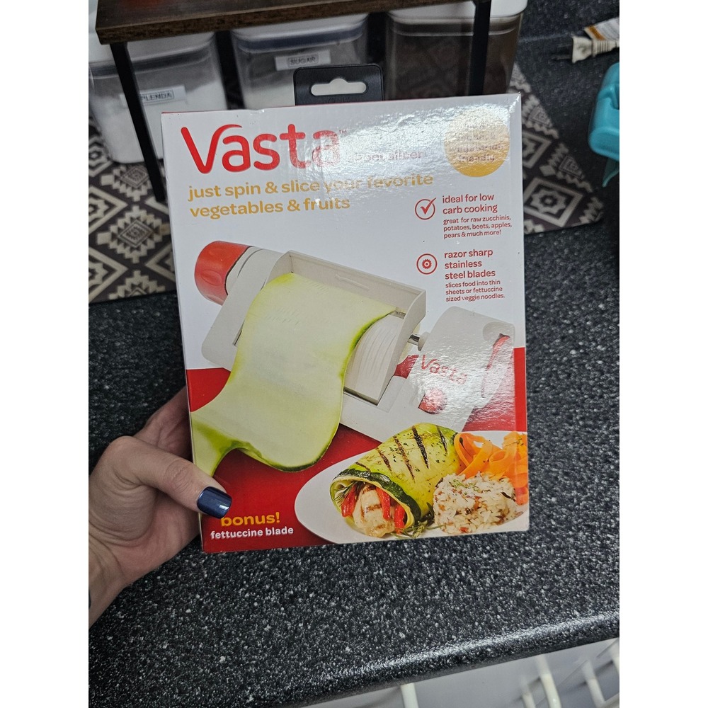 Vasta Sheet Slicer Vegetable Fruit Slicer with Bonus Fettuccine Blade New